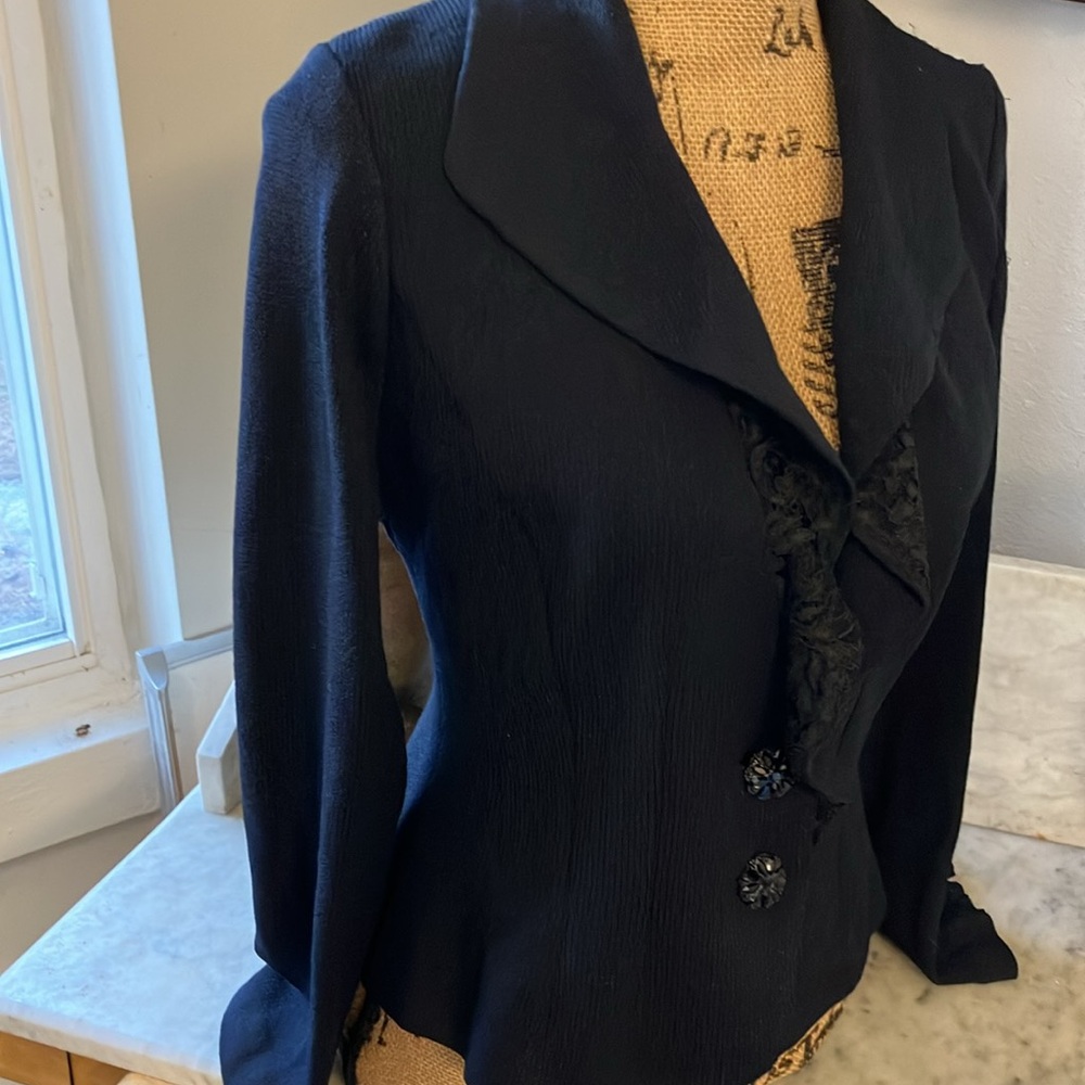 Amazing St John Evening Jacket! Lace Back And Lace Inserts On Back/Sleeves Love! - Picture 3 of 11